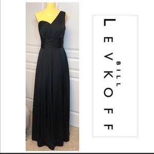 Bill Levkoff gown